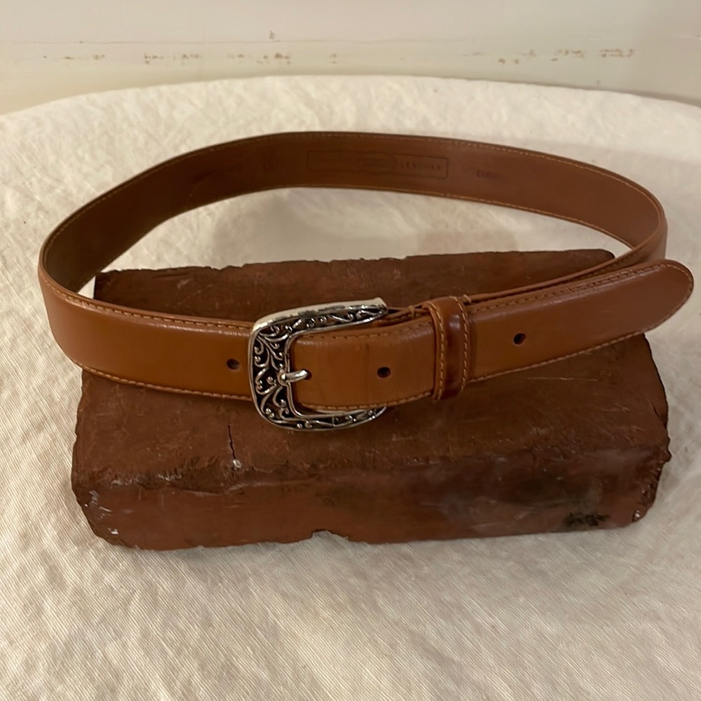 🍍Fossil Camel Leather Belt with Silver Buckle, Size Small